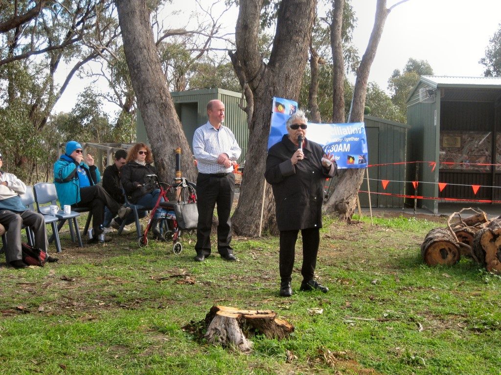 Aboriginal Leader Lowitja O’Donohue and Phil Hoffmann, Blackwood Walk of Reconciliation, 29 May 2016